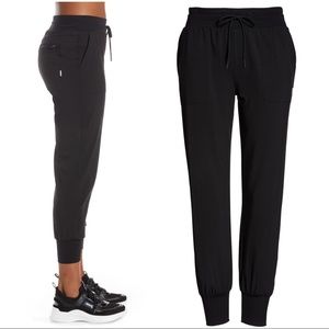 VUORI: Summits Woven Jogger / Black, Sz: XS